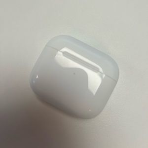 NEW AIRPODS PRO USED TWICE